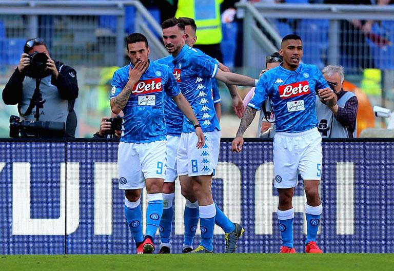 NAPOLI: ALLENAMENTO A LONDRA | News