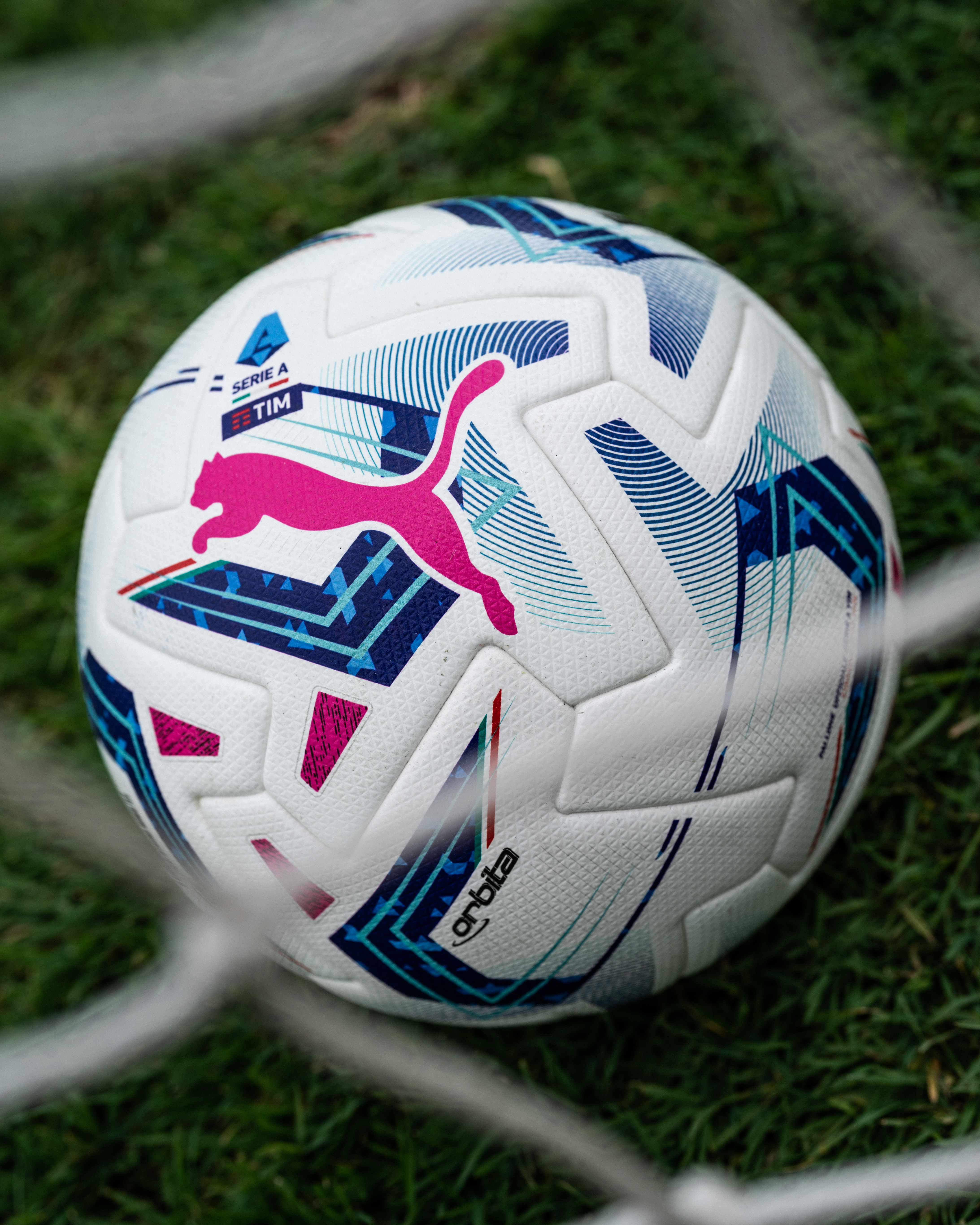 Puma Orbita Serie A FIFA Quality Pro Soccer Ball 23/24, SOCCER.COM em 2023